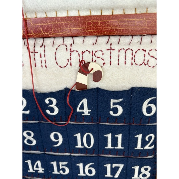 Rustic Wooden Advent Calendar 1-24 Felt Pockets Candy Cane Marker Handmade - Picture 7 of 9